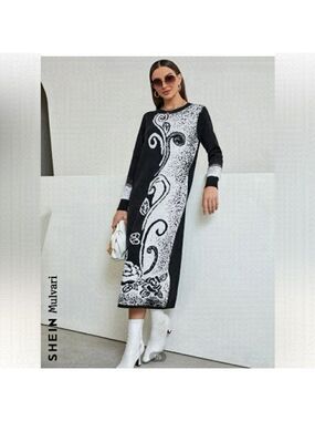 Mulvari Floral Pattern Colour block White Black Sweater Dress Sz M NWOT